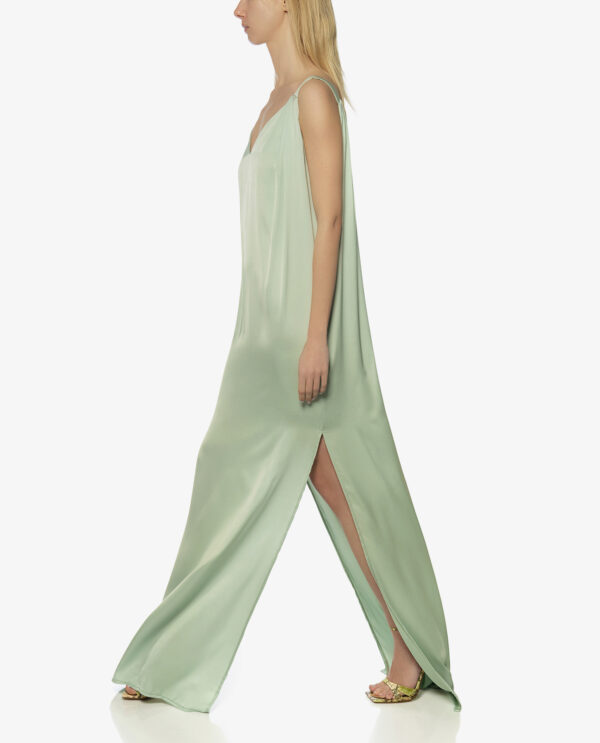 V-NECK MAXI DRESS